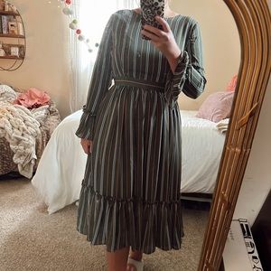 • dainty jewell’s midi dress